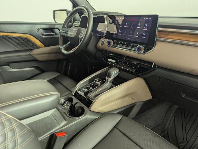 Photo of 2023 Onyx Black GMC Canyon