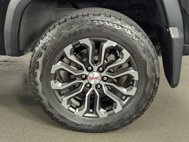 Photo of 2023 Onyx Black GMC Canyon