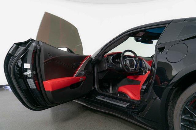 Photo of 2018 Black Chevrolet Corvette