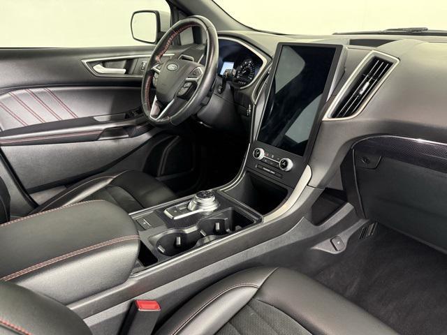 Photo of 2021 Star White Metallic Tri-Coat Ford Edge