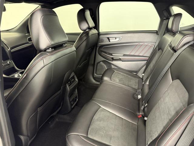 Photo of 2021 Star White Metallic Tri-Coat Ford Edge