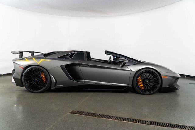 Photo of 2017 Grigio Titans Lamborghini Aventador