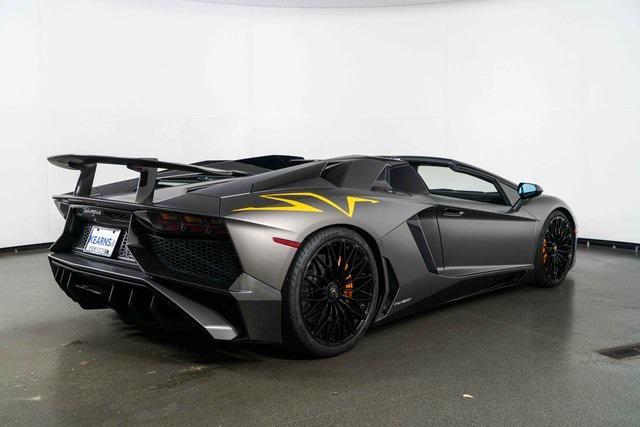 Photo of 2017 Grigio Titans Lamborghini Aventador