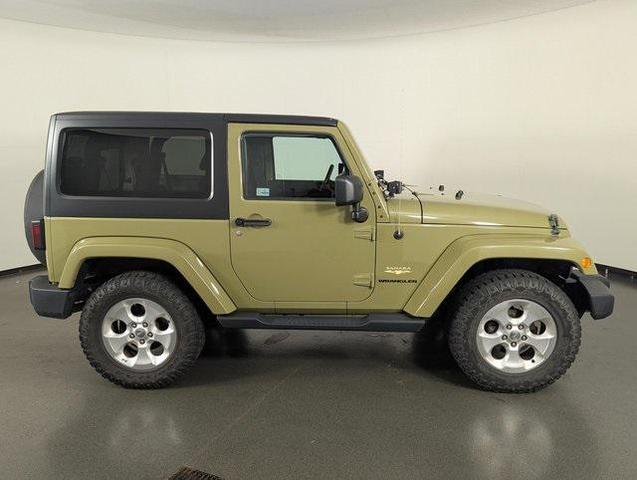 Photo of 2013 Commando Green Jeep Wrangler