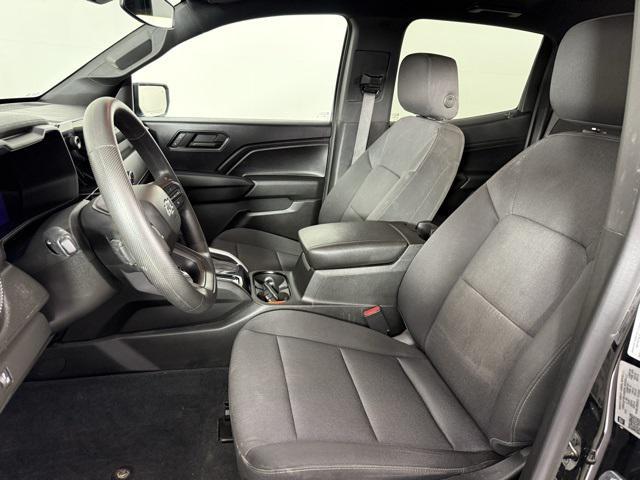 Photo of 2023 Black Chevrolet Colorado