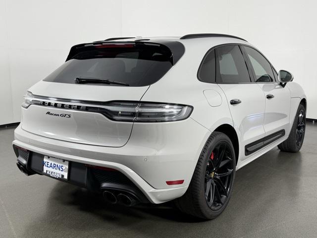 Photo of 2024 Gray Porsche Macan