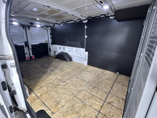 Photo of 2020 Oxford White Ford Transit-250