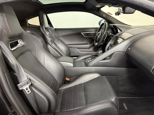 Photo of 2019 Black Jaguar F-TYPE