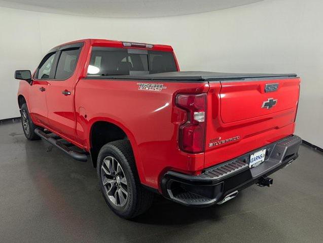 Photo of 2022 Red Hot Chevrolet Silverado 1500