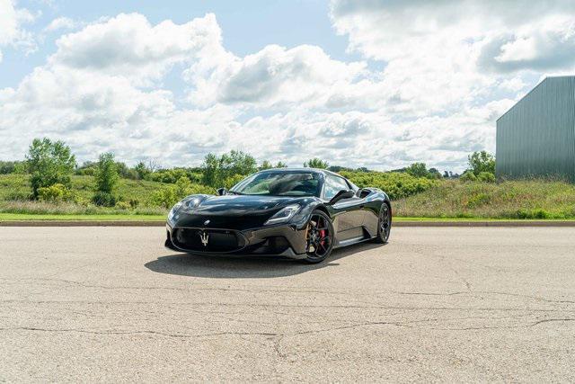 Photo of 2023 Nero Essenza Solid Maserati MC20