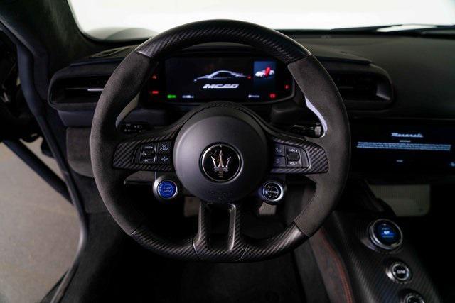 Photo of 2023 Nero Essenza Solid Maserati MC20