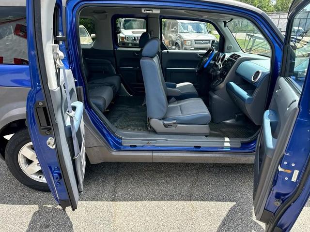 Photo of 2004 Fiji Blue Pearl Honda Element