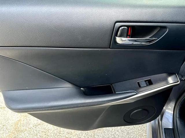 Photo of 2014 Nebula Gray Pearl Lexus IS 350