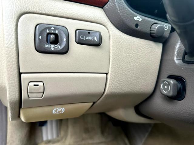 Photo of 2002 Tan Lexus LS 430