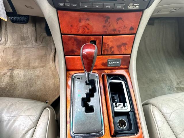 Photo of 2002 Tan Lexus LS 430