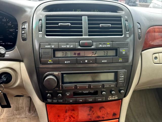 Photo of 2002 Tan Lexus LS 430