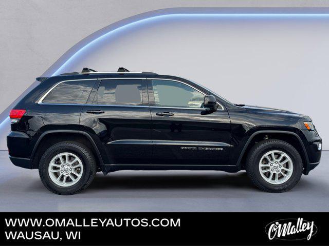 Photo of 2018 Diamond Black Crystal Pearlcoat Jeep Grand Cherokee