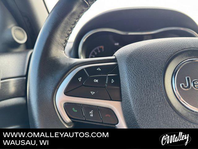 Photo of 2018 Diamond Black Crystal Pearlcoat Jeep Grand Cherokee