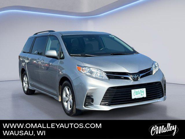 Photo of 2019 Celestial Silver Metallic Toyota Sienna