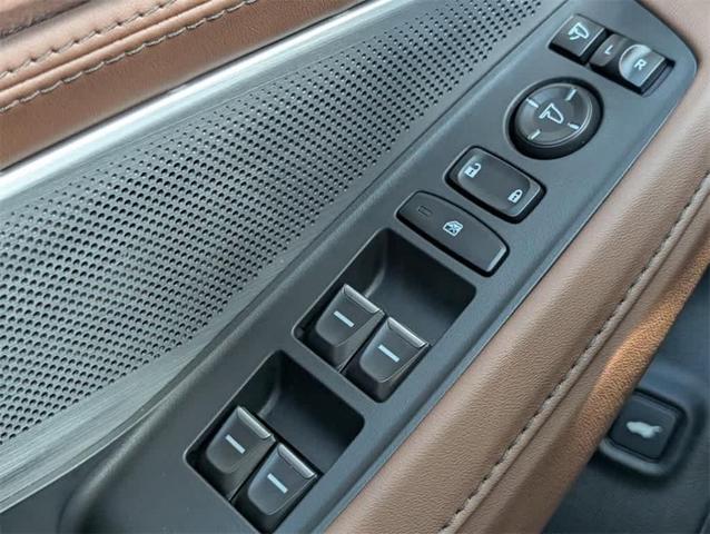 Photo of 2026 Gray Acura MDX