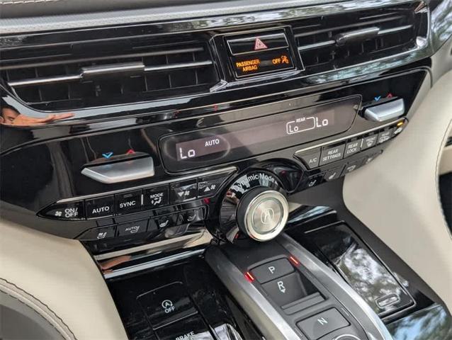 Photo of 2025 Gray Acura MDX