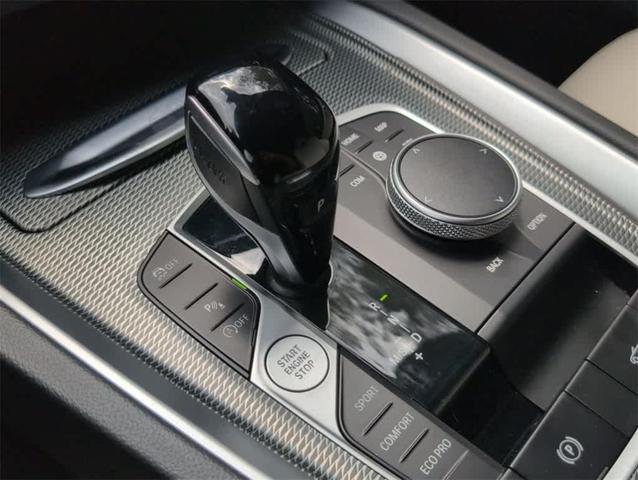 Photo of 2023 Purple BMW Z4
