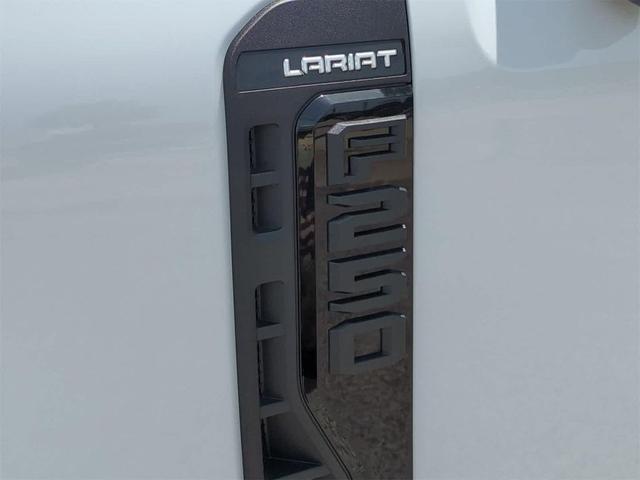 Photo of 2025 OXFORD WHITE Ford F-250