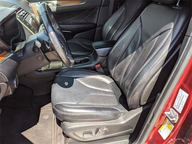 Photo of 2018 RUBY RED METALLIC TINTED CC Lincoln MKC