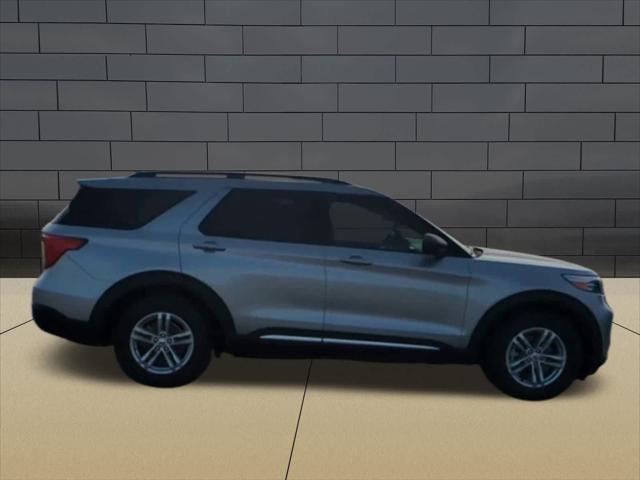 Photo of 2023 ICONIC SILVER METALLIC Ford Explorer