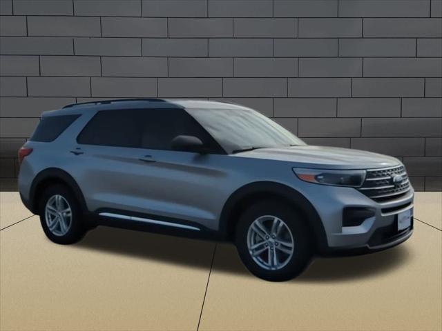 Photo of 2023 ICONIC SILVER METALLIC Ford Explorer