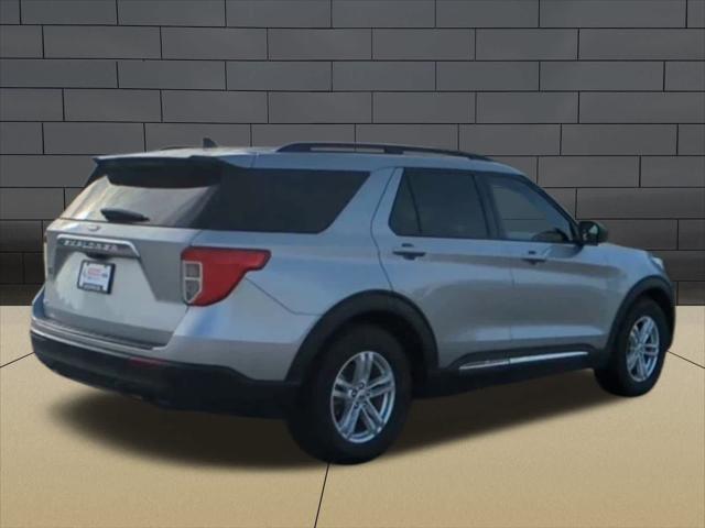 Photo of 2023 ICONIC SILVER METALLIC Ford Explorer