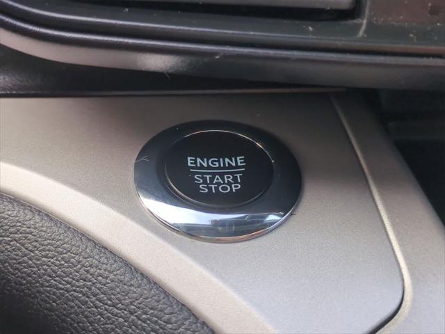 Photo of 2023 ICONIC SILVER METALLIC Ford Explorer