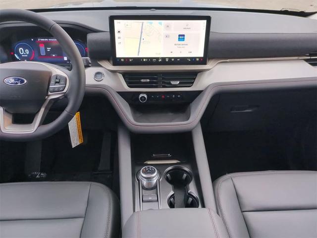 Photo of 2025 Vapor Blue Metallic Ford Explorer