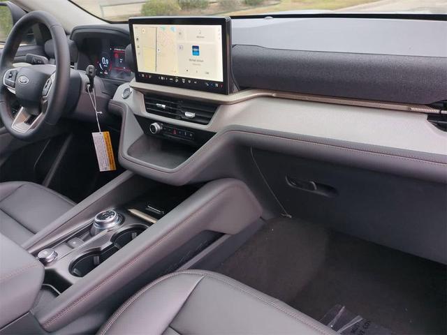 Photo of 2025 Vapor Blue Metallic Ford Explorer