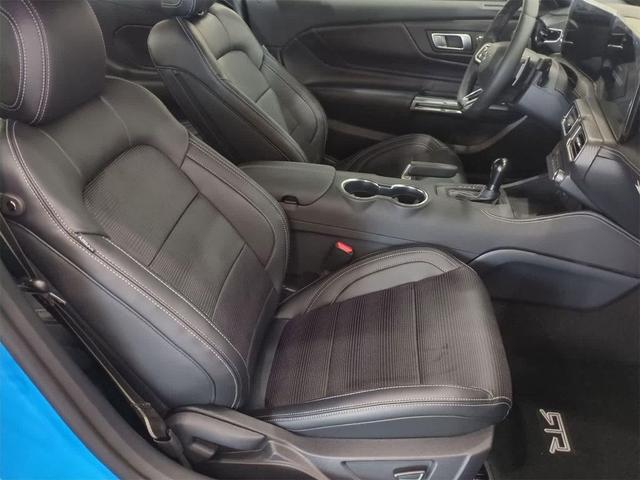 Photo of 2025 GRABBER BLUE METALLIC Ford Mustang