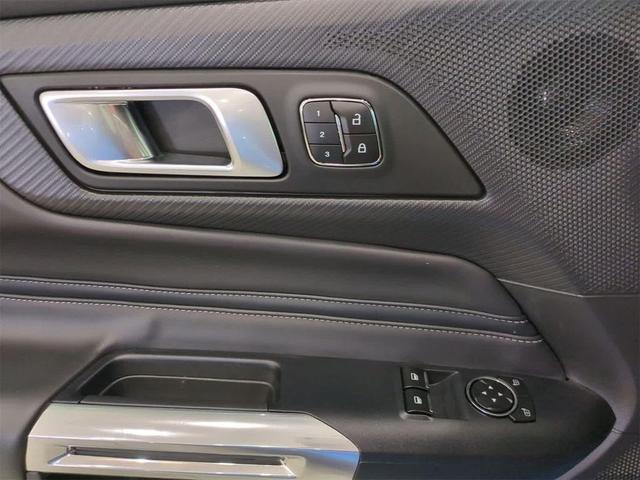 Photo of 2025 GRABBER BLUE METALLIC Ford Mustang