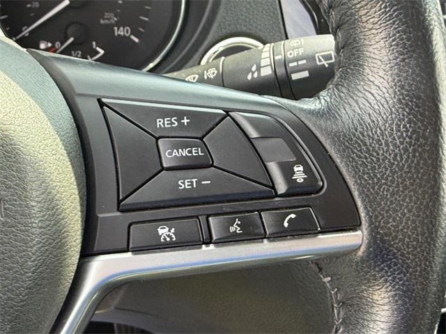 Photo of 2018 Gun Metallic Nissan Rogue