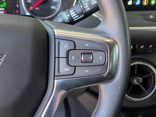 Photo of 2025 Summit White Chevrolet Blazer