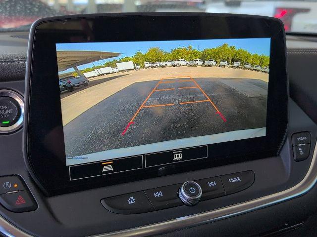 Photo of 2025 Summit White Chevrolet Blazer