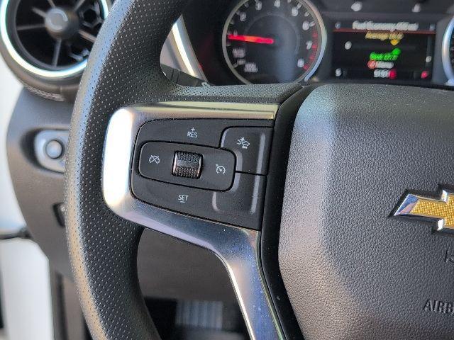 Photo of 2025 Summit White Chevrolet Blazer