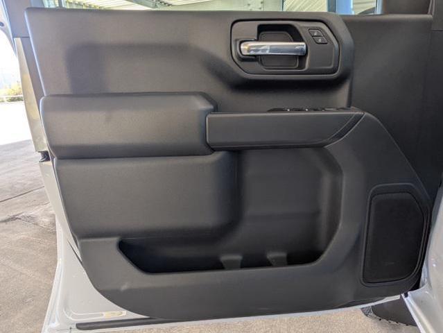 Photo of 2025 Summit White Chevrolet Silverado 2500