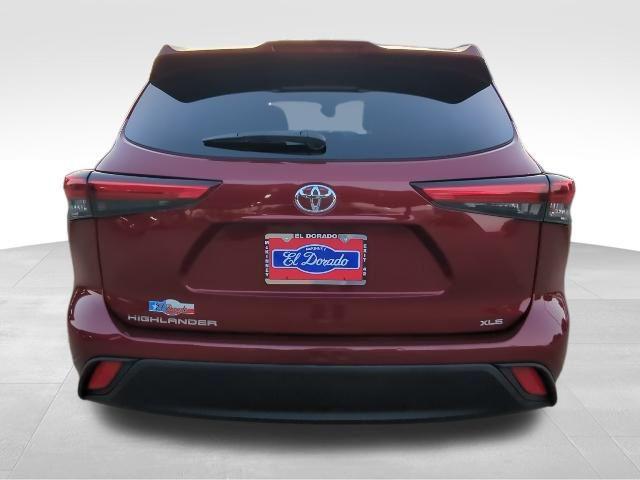 Photo of 2021 Ruby Flare Pearl Toyota Highlander