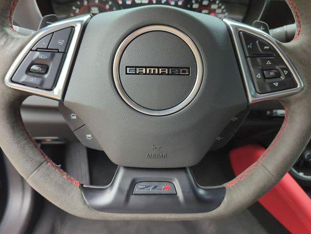 Photo of 2022 Black Chevrolet Camaro