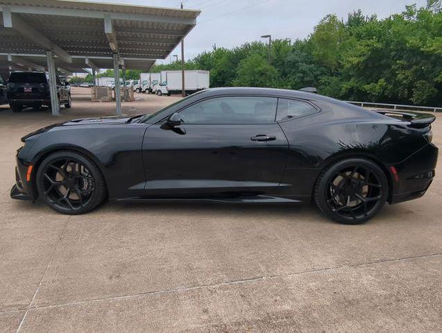 Photo of 2022 Black Chevrolet Camaro