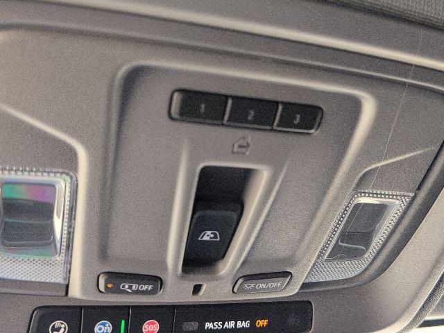 Photo of 2025 Summit White Chevrolet Silverado 2500