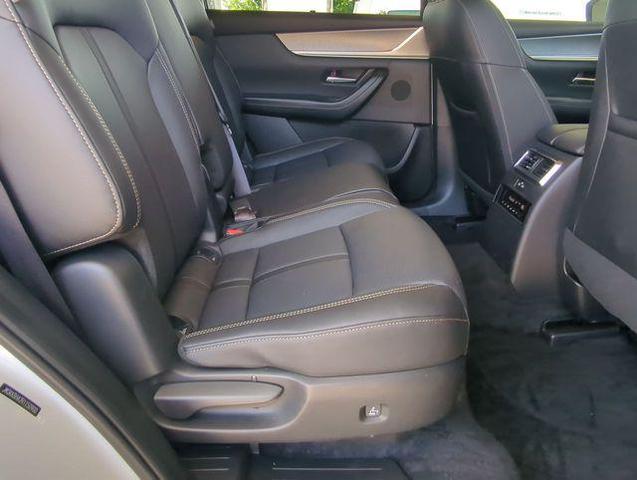 Photo of 2024 Rhodium White Premium Mazda CX-90 PHEV