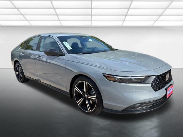 Photo of 2023 Urban Gray Pearl Honda Accord Hybrid