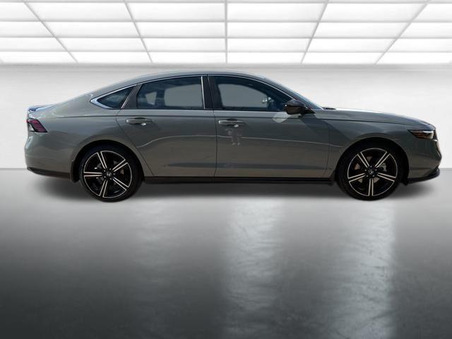 Photo of 2023 Urban Gray Pearl Honda Accord Hybrid