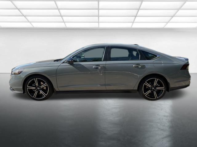 Photo of 2023 Urban Gray Pearl Honda Accord Hybrid