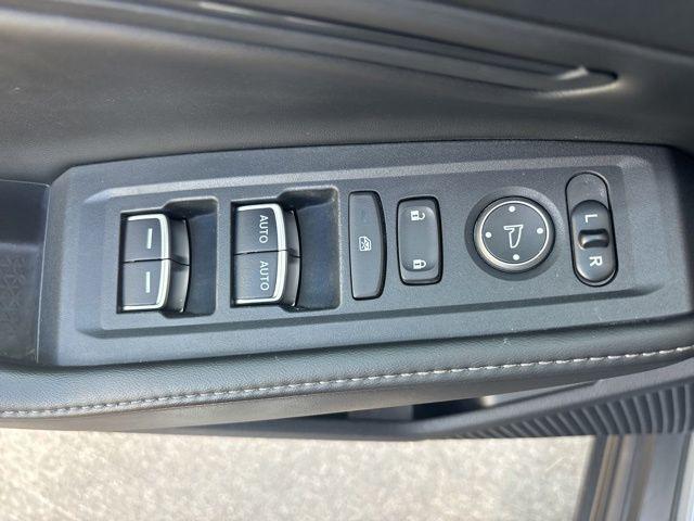 Photo of 2023 Urban Gray Pearl Honda Accord Hybrid